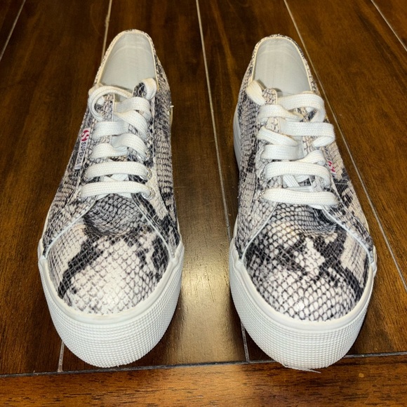 Superga Platform Sneaker Snakeskin Print Size 8 1/2 - Picture 4 of 5